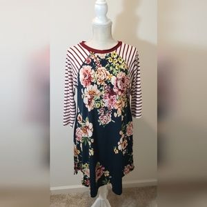 NWOT Emerald 3/4 sleeve swing dress size S